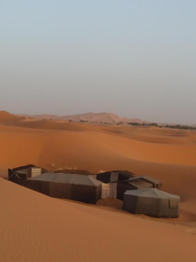Merzouga Camp And Hostel Exterior foto