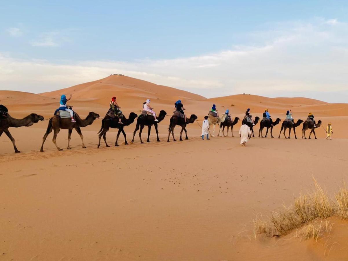 Merzouga Camp And Hostel Exterior foto