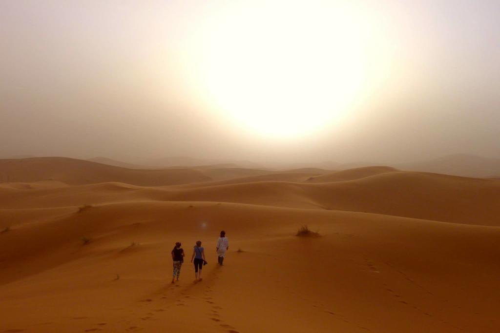 Merzouga Camp And Hostel Quarto foto