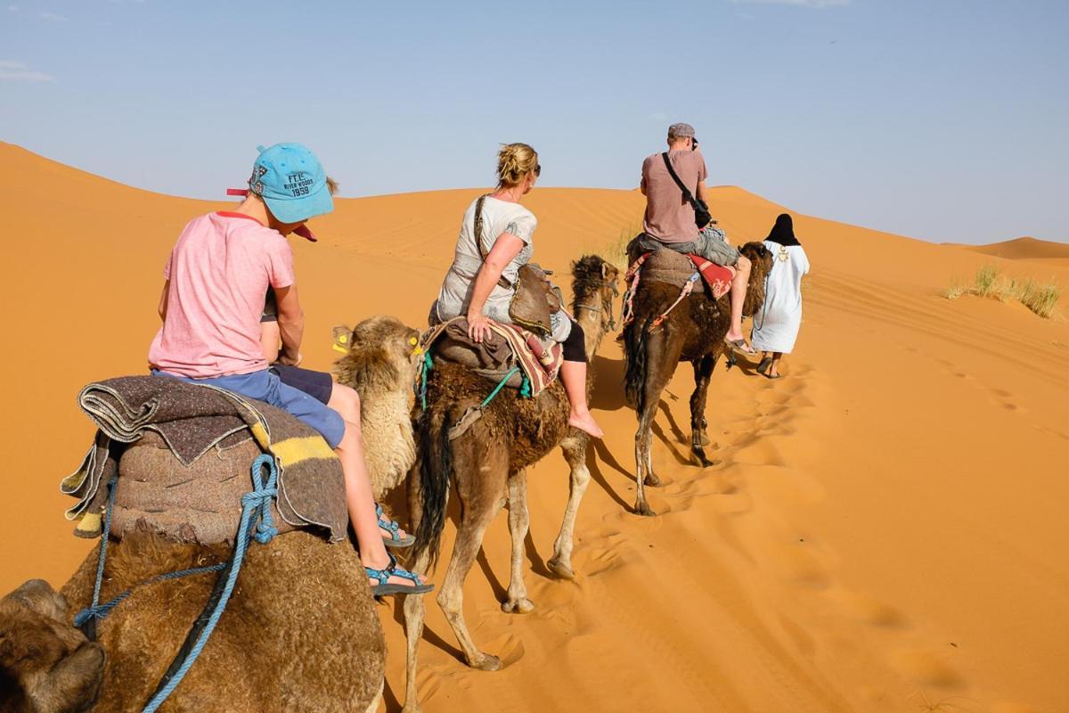 Merzouga Camp And Hostel Exterior foto
